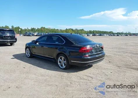 2017 Volkswagen Passat 1.8T S из США, поврежденный, VIN 1VWAT7A34HC072033